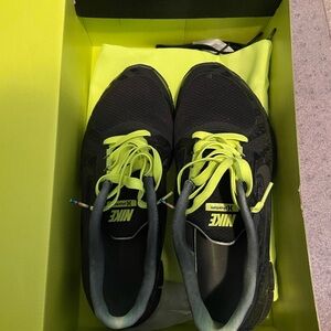 Nike Free Run 3 used(Includes Hurley drawstring and box)
